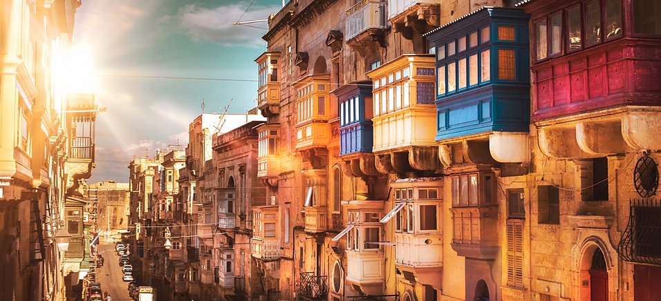 Image by Zoltan Tasi